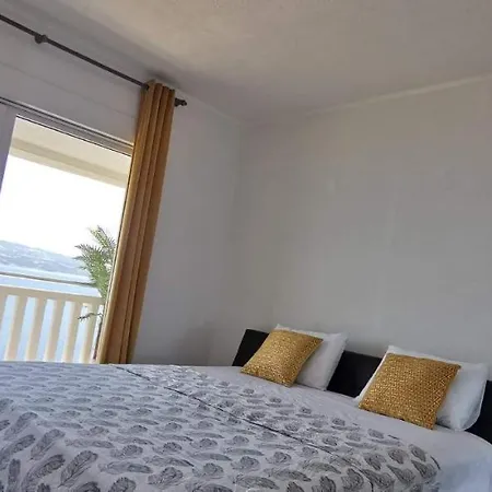 Split Luxury Panorama For 21 People * Celina
