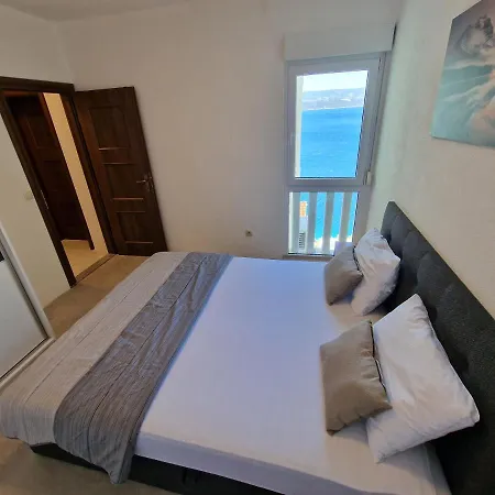 Split Luxury Panorama For 21 People * Celina