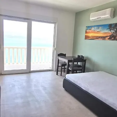 Split Luxury Panorama For 21 People فيلة